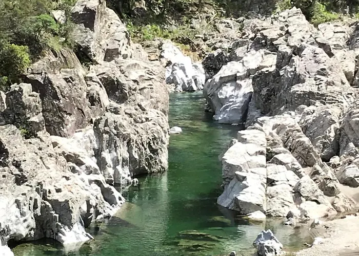 Bambou Bien-etre A Bali - Le Soleil Des Cevennes Panzió